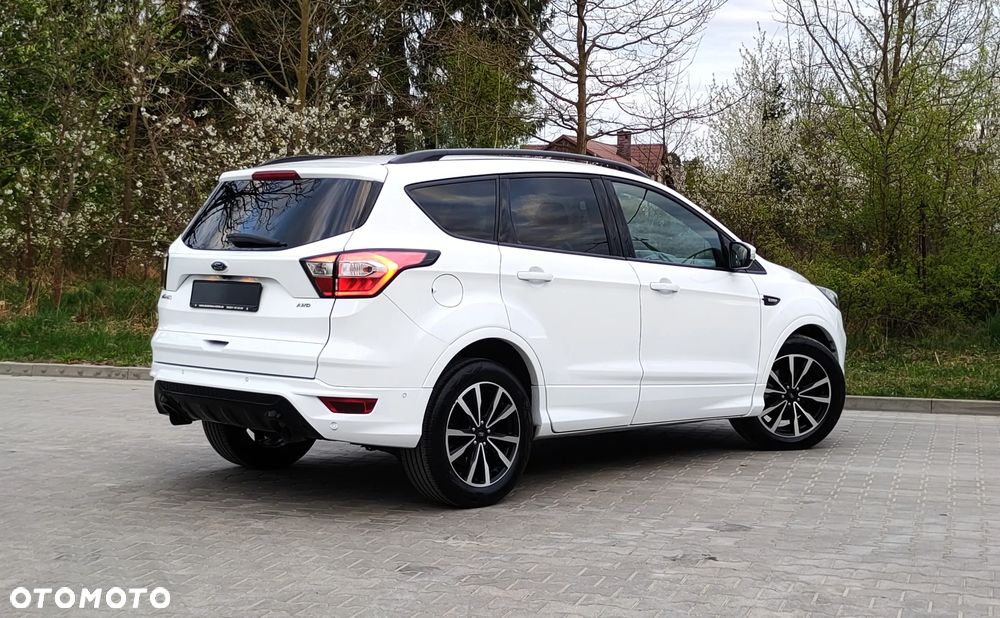 Ford Kuga 2.0 TDCi 4x4 ST-Line - 11