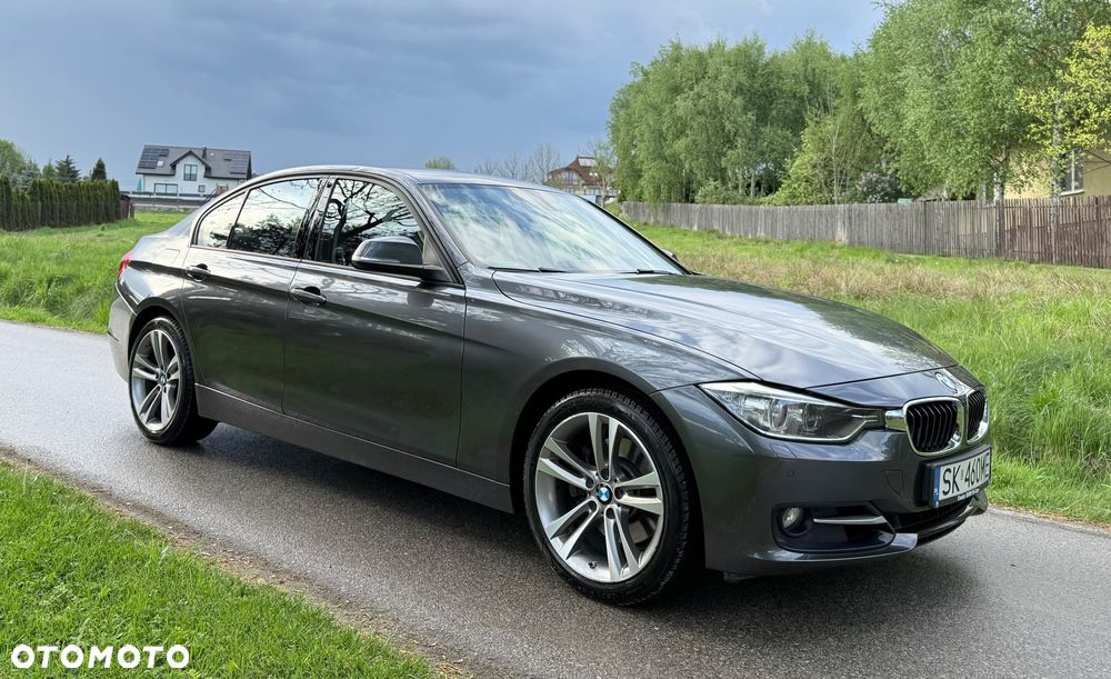 BMW Seria 3 328i xDrive Sport Line - 5