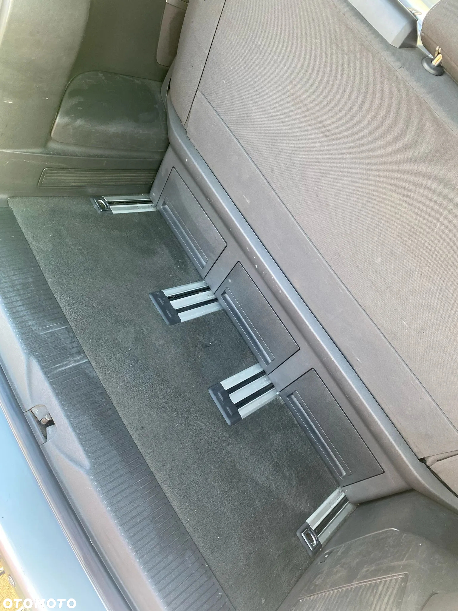 Volkswagen Multivan - 9