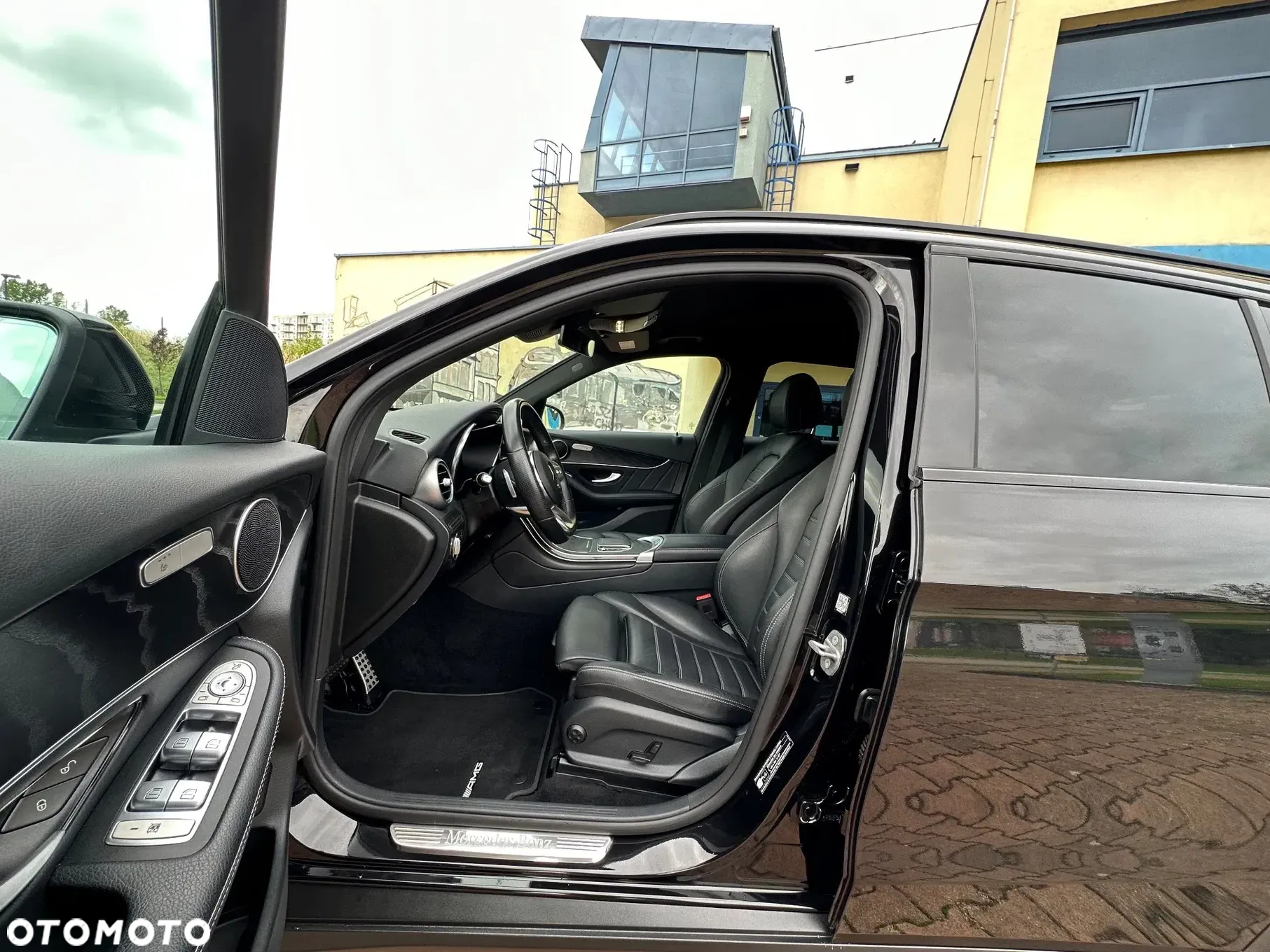 Mercedes-Benz GLC 200 4Matic 9G-TRONIC AMG Line - 28