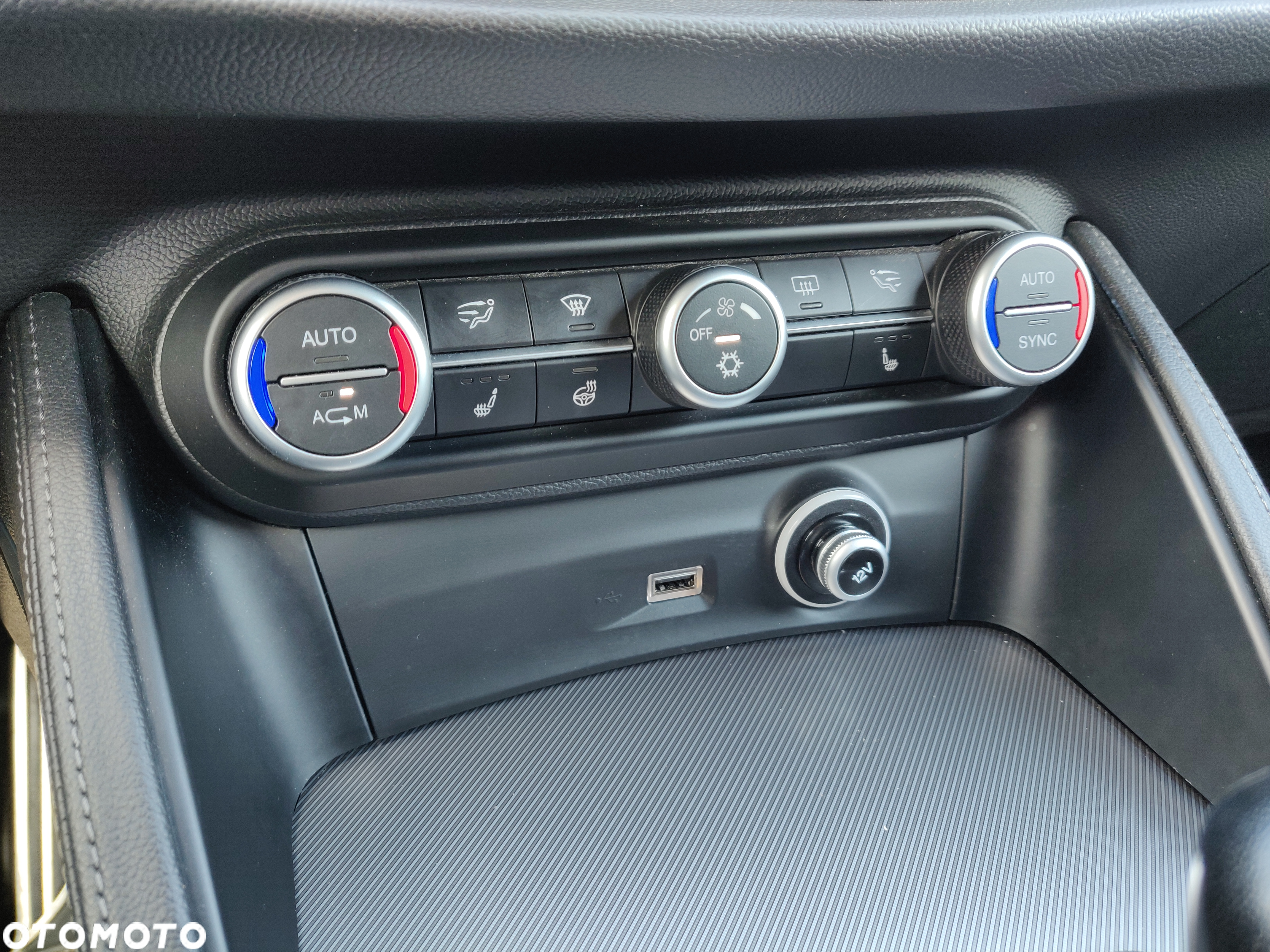 Alfa Romeo Stelvio - 19