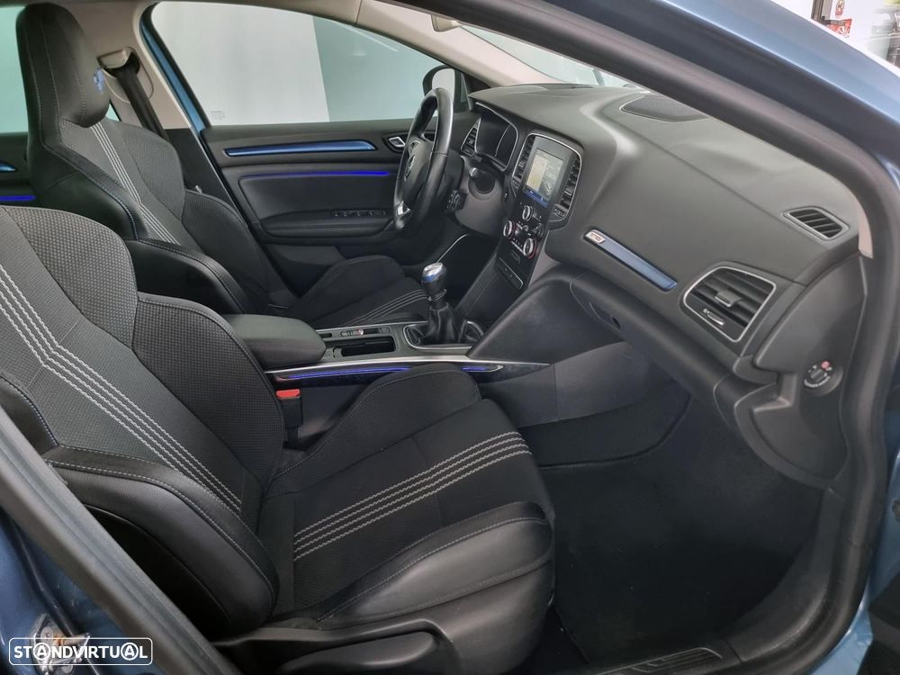 Renault Mégane Sport Tourer 1.5 dCi GT Line - 35