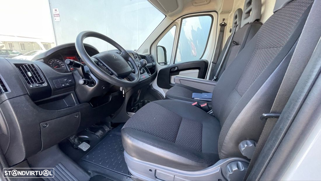 Peugeot Boxer 2.0 HDI 160CV Longa - 21