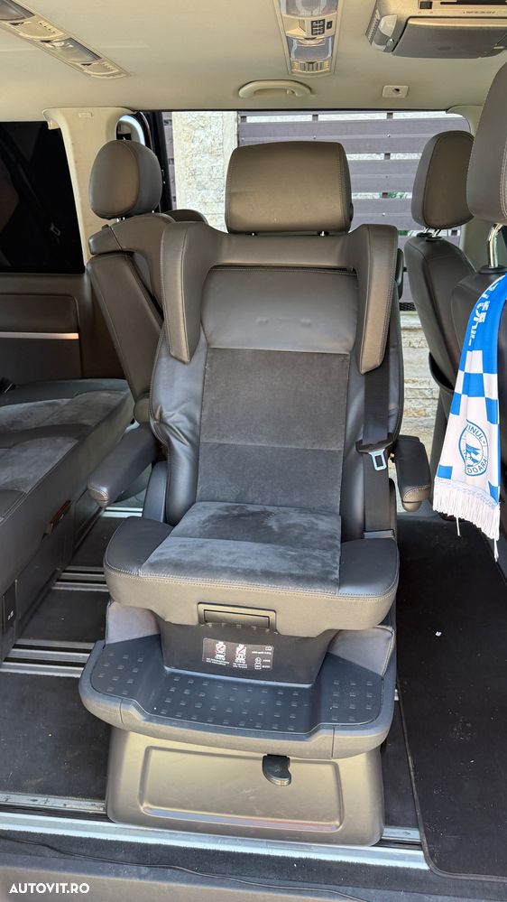 Volkswagen Multivan - 20