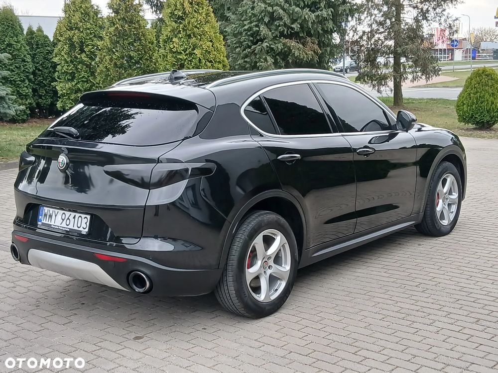 Alfa Romeo Stelvio 2.0 Turbo 16V AT8-Q4 Executive - 7