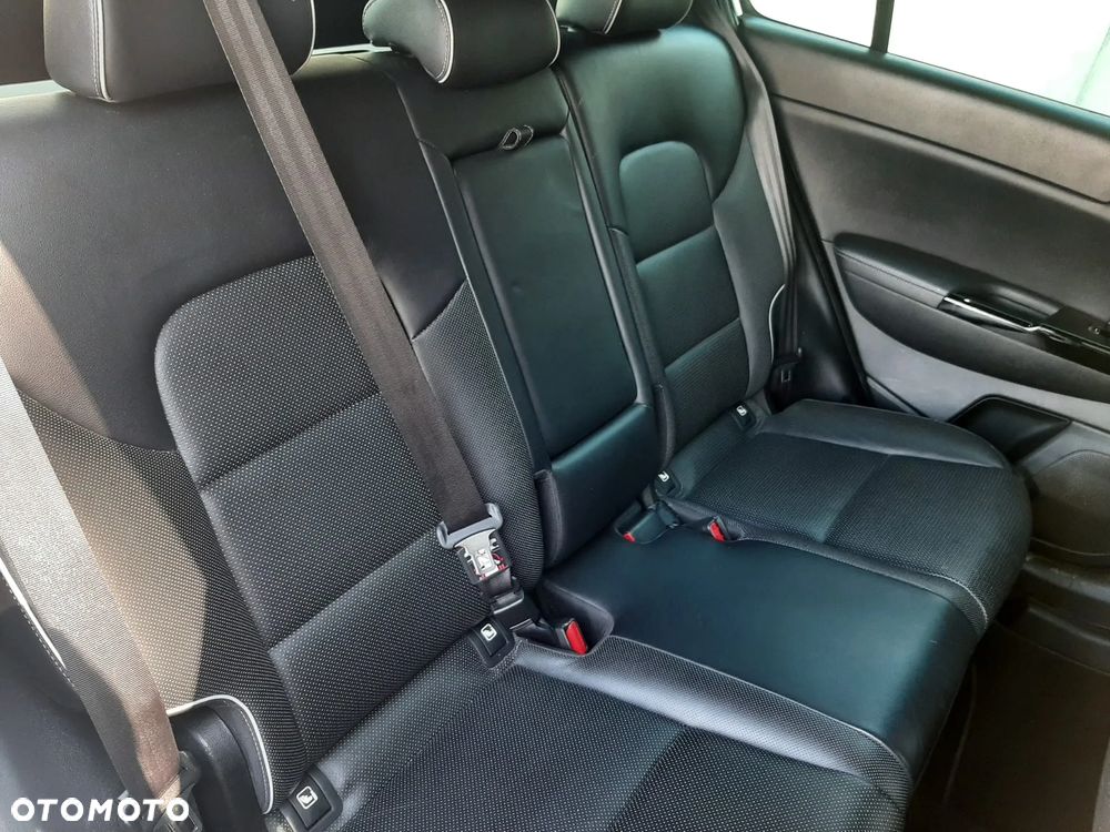 Kia Sportage 2,0 CRDI AWD GT Line - 26