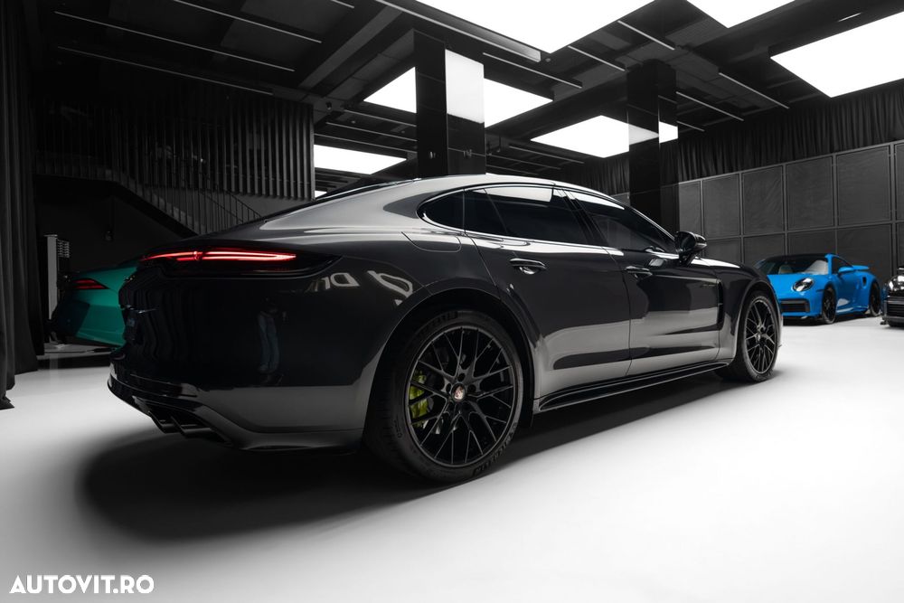 Porsche Panamera - 10