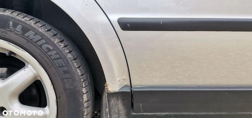 Volkswagen Passat 1.8T Trendline - 6