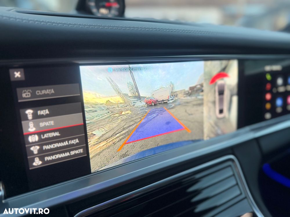 Porsche Panamera - 22