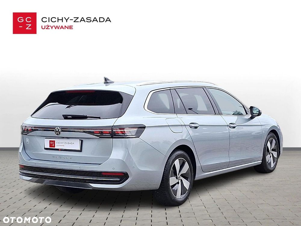 Volkswagen Passat Variant - 5