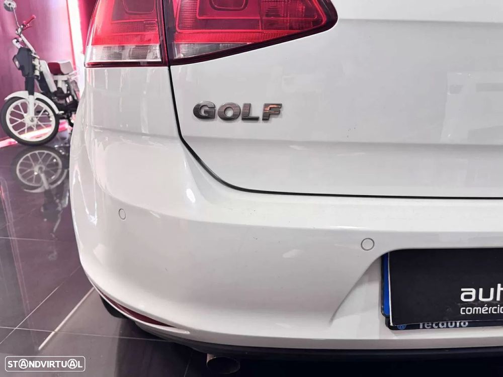 VW Golf 1.6 TDi BlueMotion Confortline - 6