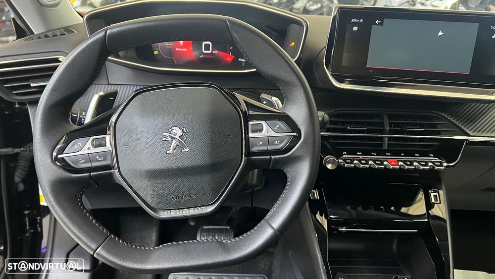 Peugeot 2008 1.2 PureTech Allure Pack EAT8 - 12