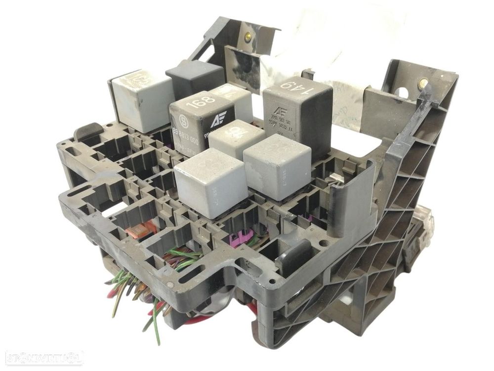 CAIXA RELÉS / FUSÍVEIS VOLKSWAGEN SHARAN 1998 -EVW2C10729659000 - 2