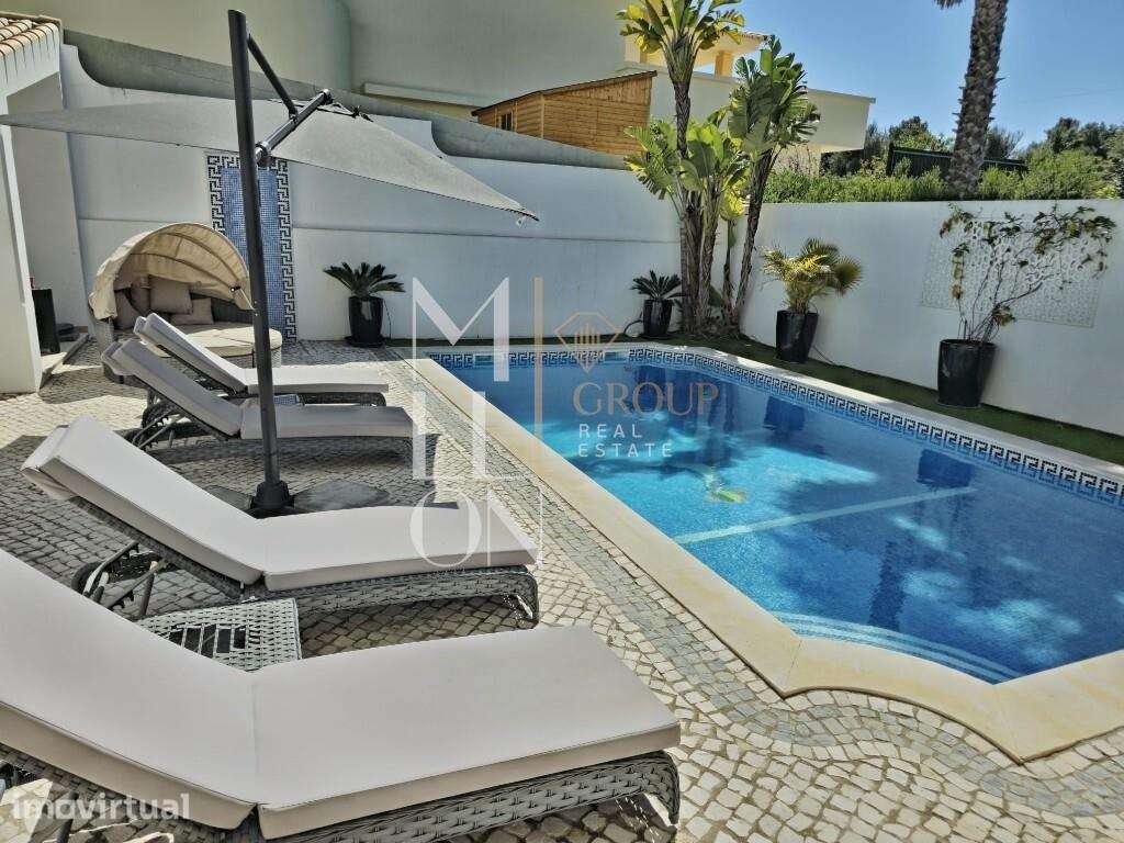 Moradia T3 360m2 | Lote 609m2 com Piscina Privada, Jardim e Garagem – - Grande imagem: 3/36