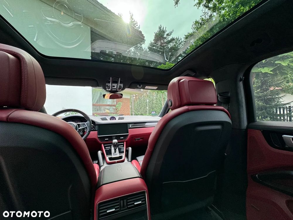 Porsche Cayenne - 16