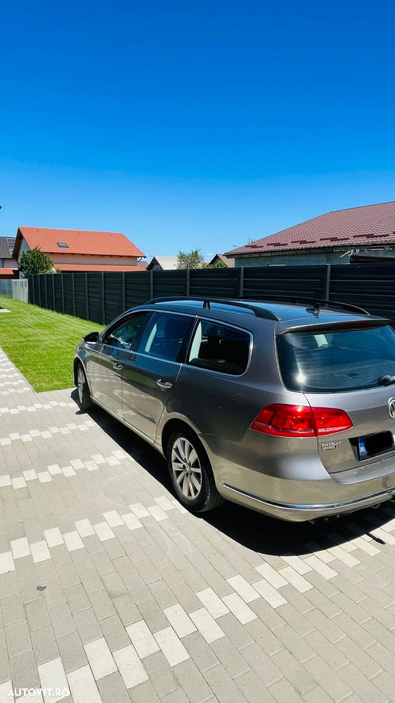 Volkswagen Passat 2.0 TDI BlueMotion Technology Exclusive - 6