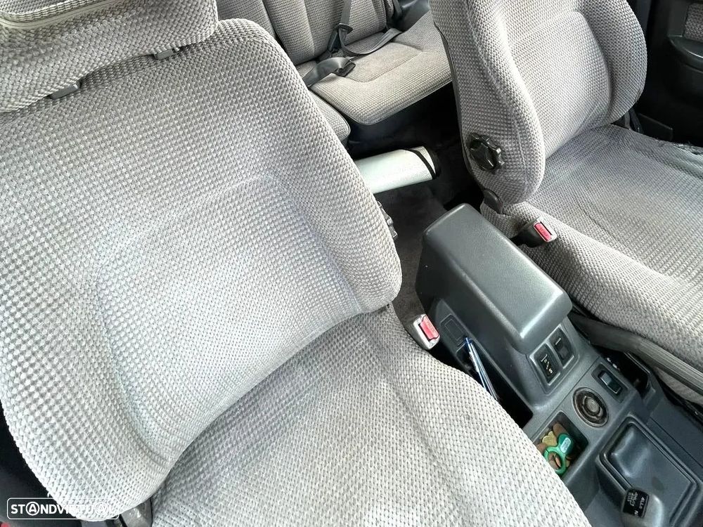 Mitsubishi Pajero 2.5 TDi GLS - 16