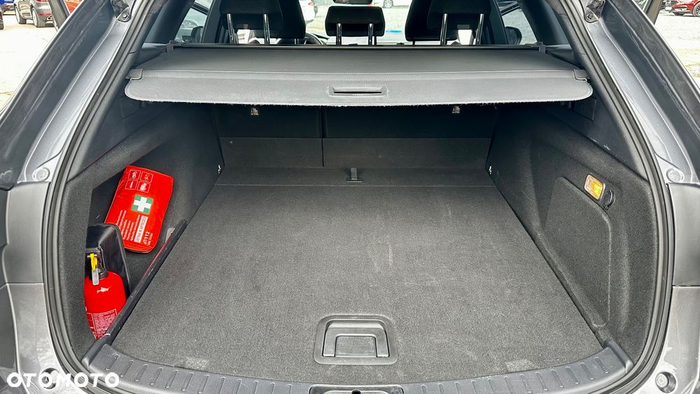 Toyota Corolla 2.0 Hybrid Style - 13