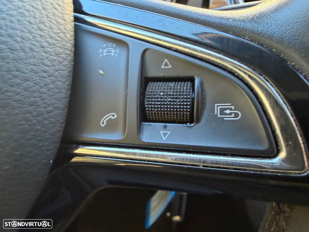 Skoda Rapid Spaceback 1.4 TDI DSG Style - 34