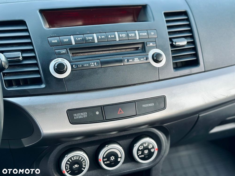 Mitsubishi Lancer 1.8 Instyle - 11