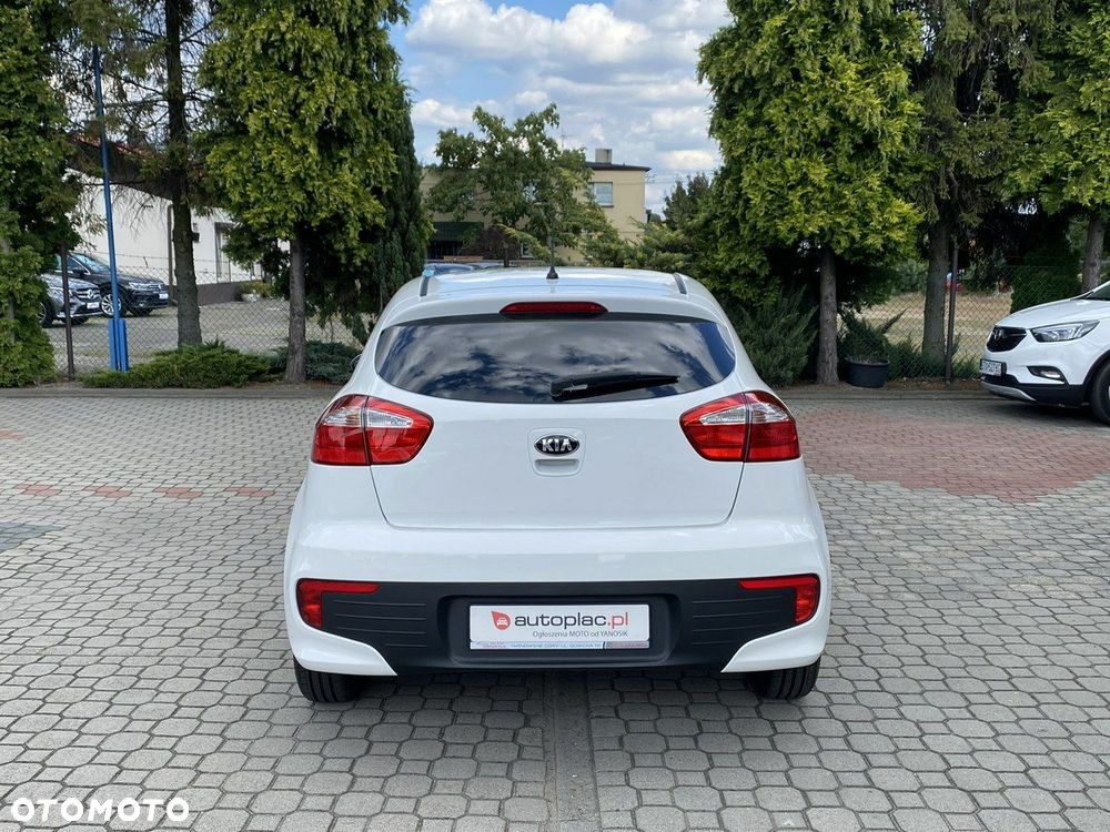 Kia Rio - 7