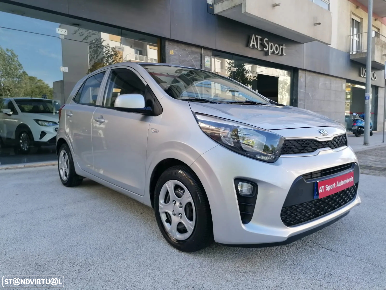 Kia Picanto 1.0 CVVT LX - 31