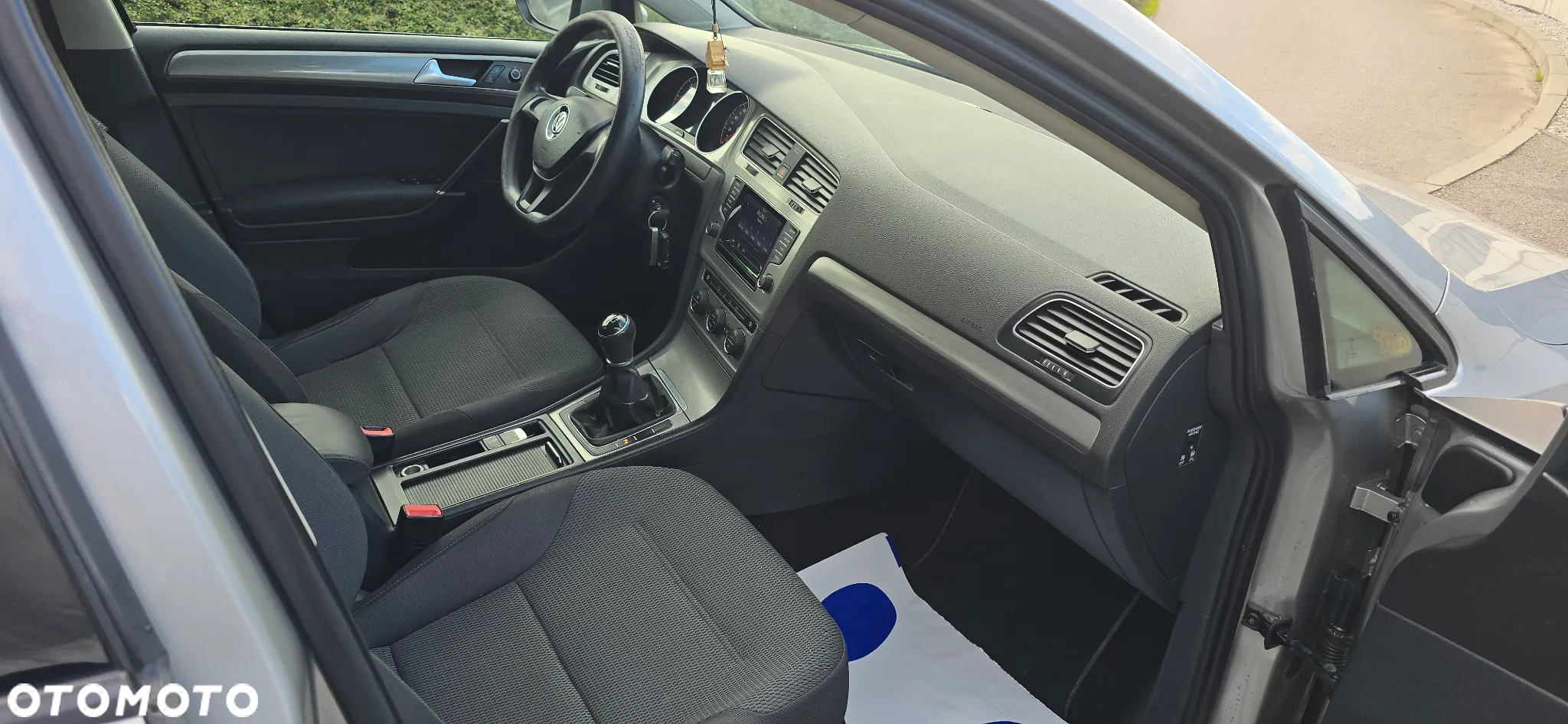 Volkswagen Golf 1.6 TDI BlueMotion Technology Trendline - 34