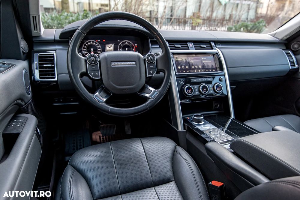 Land Rover Discovery 3.0 L TD6 HSE Luxury - 32