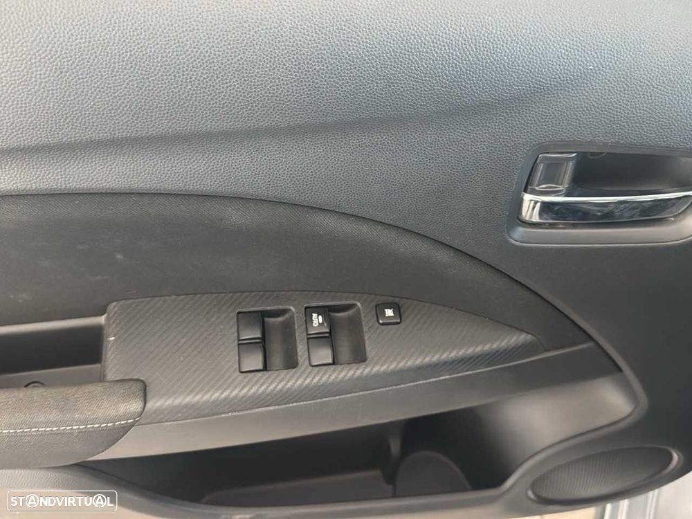 Mitsubishi Space Star 1.2 Intense Connect Edition - 12