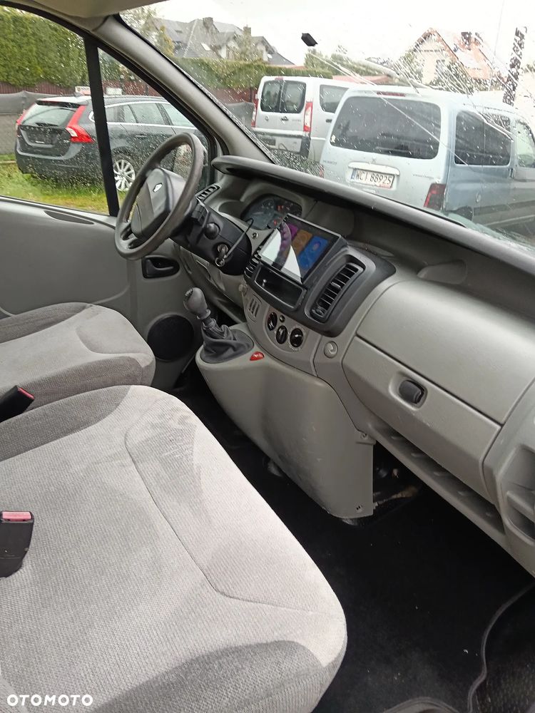 Renault TRAFIC - 11
