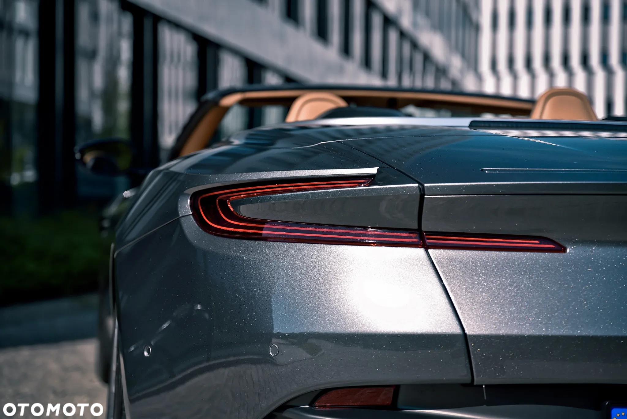 Aston Martin DB11 V8 Volante - 25