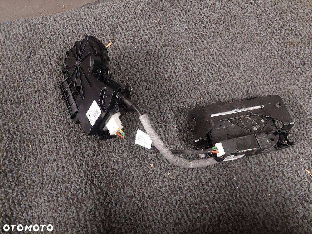 BMW 5 F11 ZAMEK DOCIĄ KLAPY BAGAŻNIKA 7208371 - 1