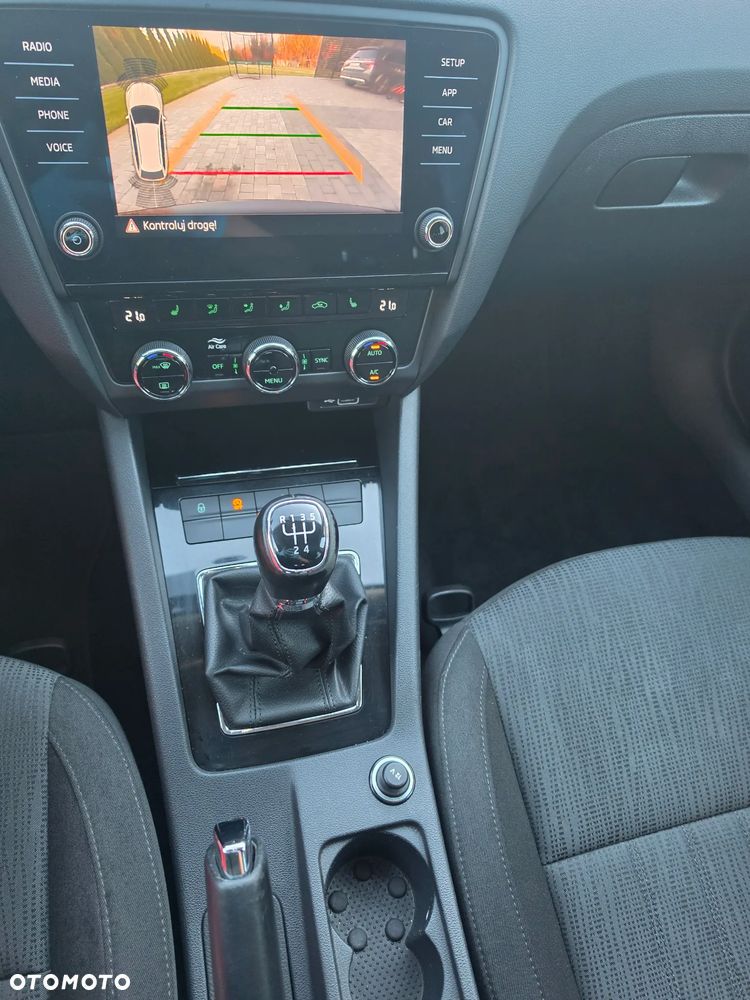 Skoda Octavia - 22