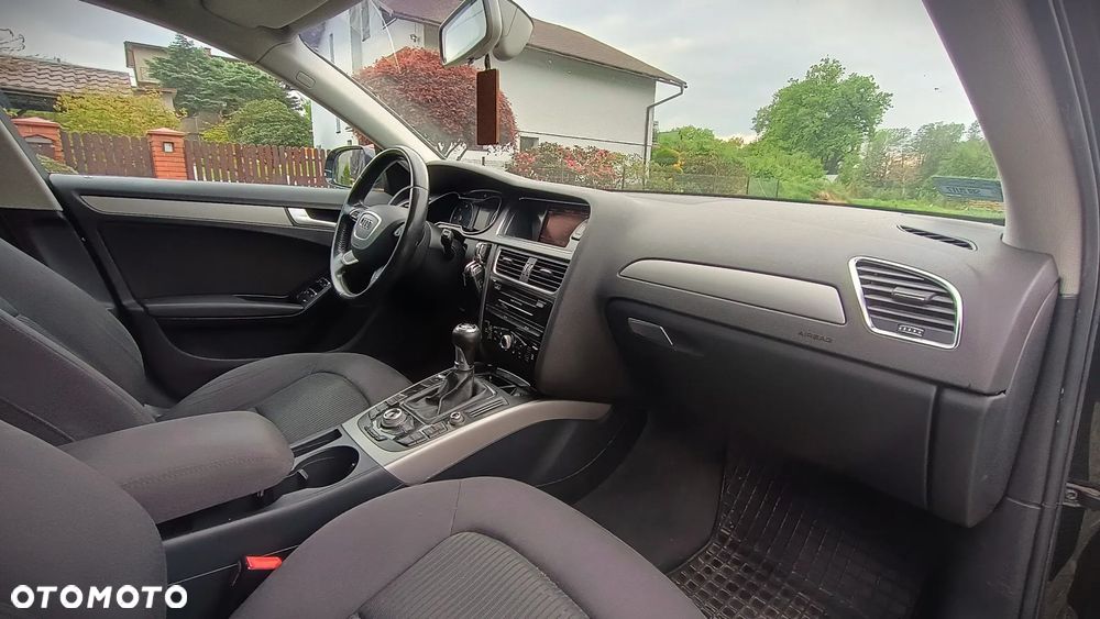 Audi A4 Avant 2.0 TDI DPF Ambiente - 14