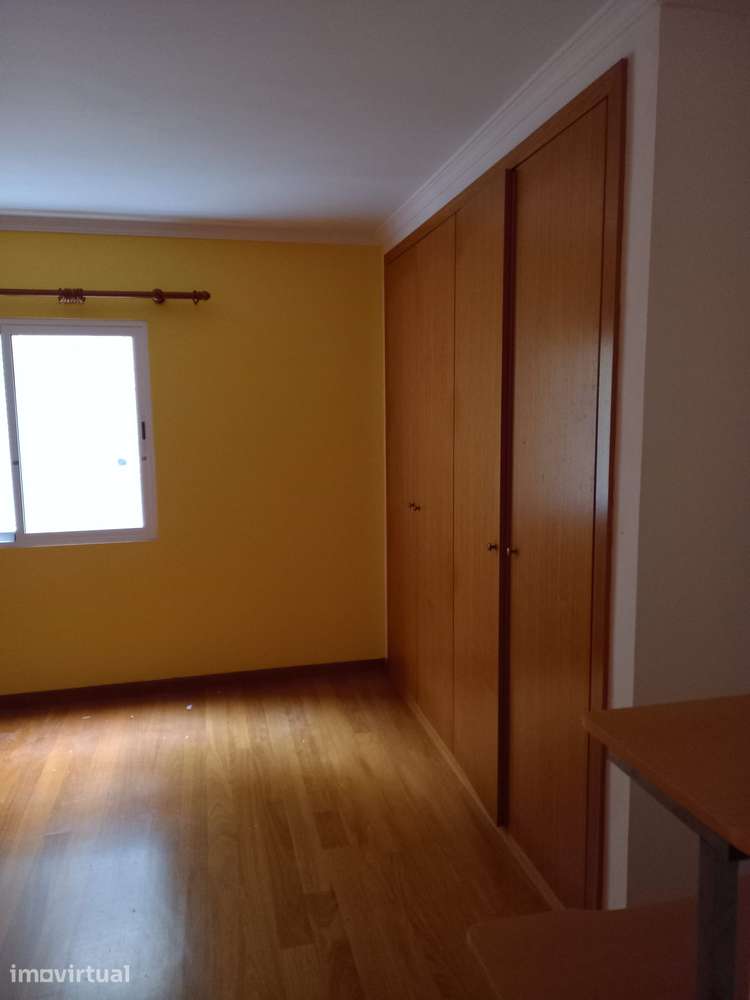Apartamento T2 à Venda Ribeira Brava - Grande imagem: 5/16