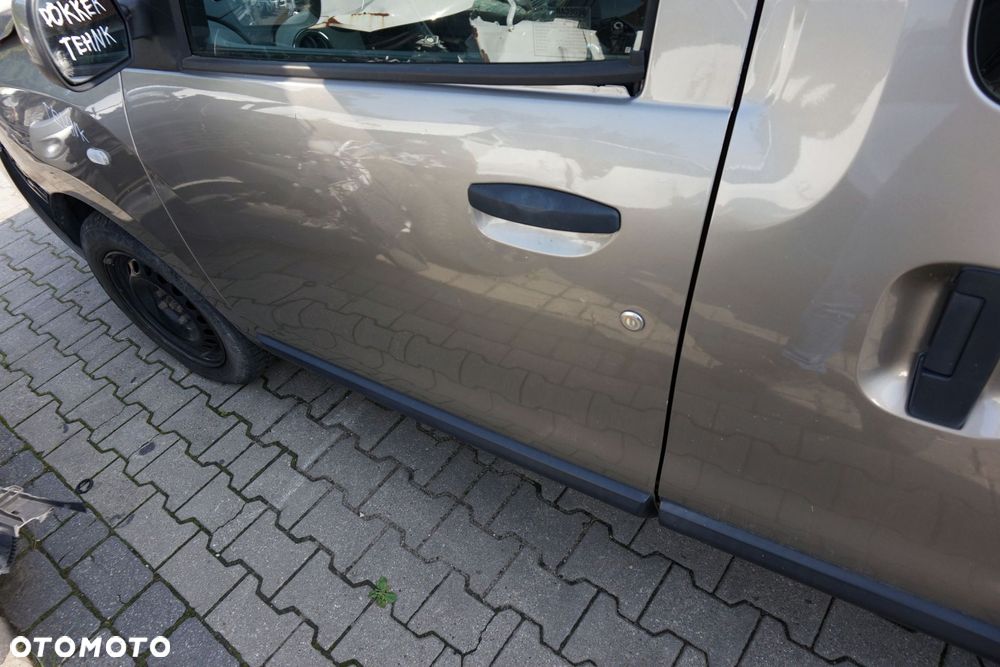 DRZWI PRZEDNIE LEWE DOKKER LIFT TEHNK 801019339R BEŻOWY DACIA 2017-2021 - 2