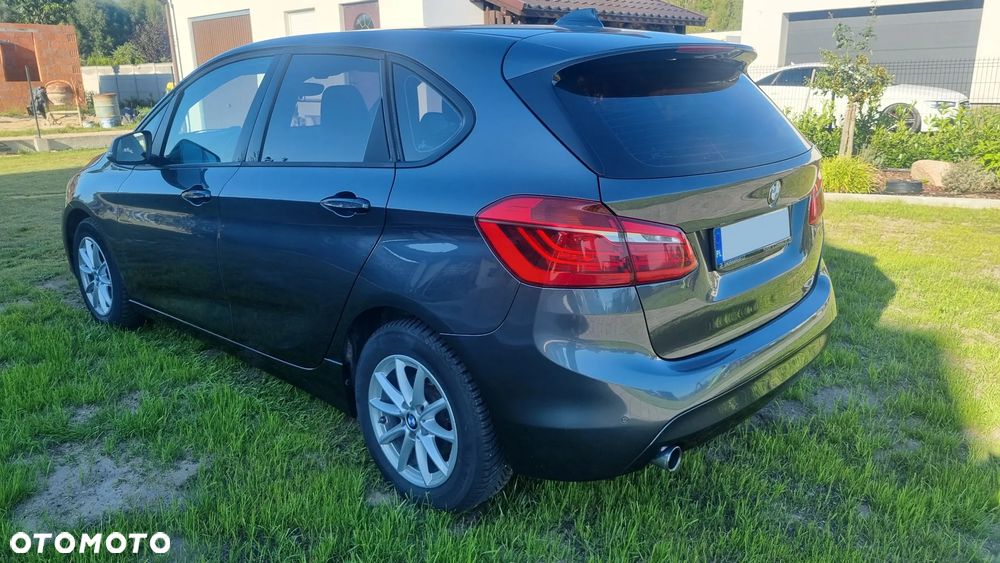 BMW Seria 2 218i - 3