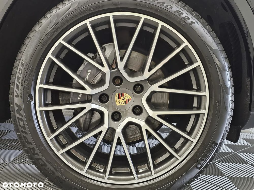Porsche Cayenne Tiptronic S - 10