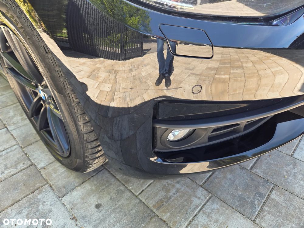 BMW Seria 3 320d xDrive - 29