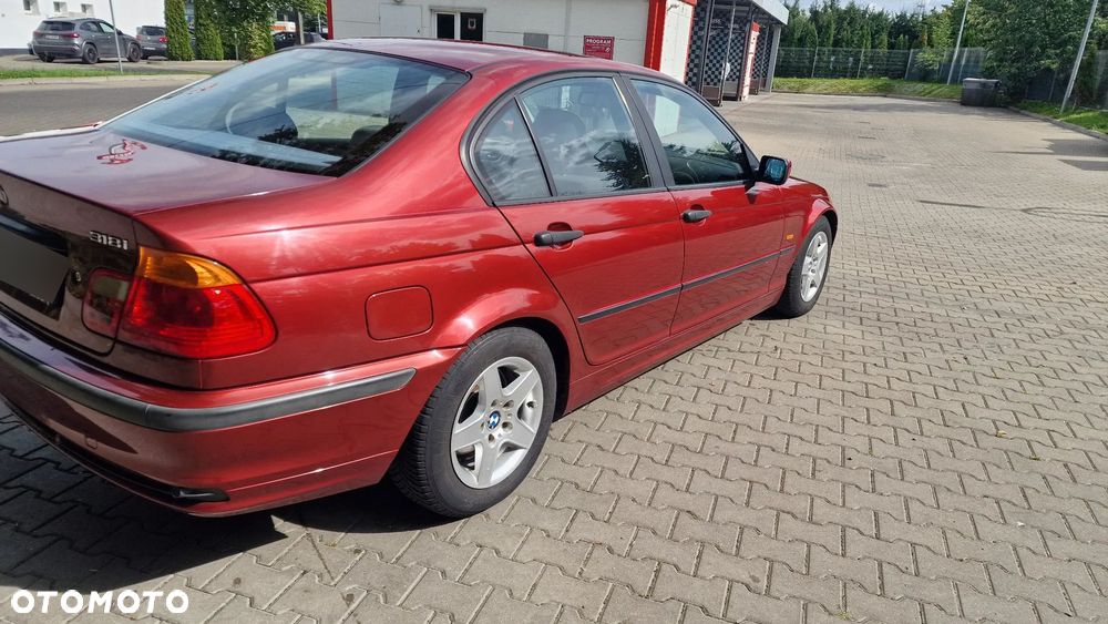 BMW Seria 3 318i - 3