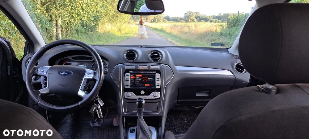Ford Mondeo 2.0 TDCi Titanium - 11