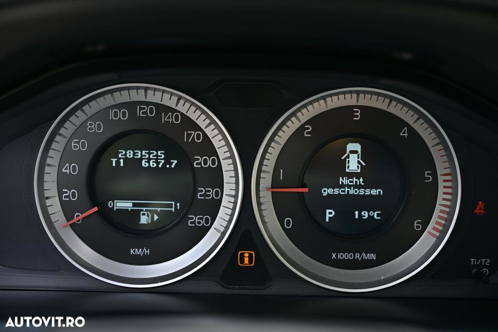 Volvo XC 60 D3 AWD Aut. Summum - 23