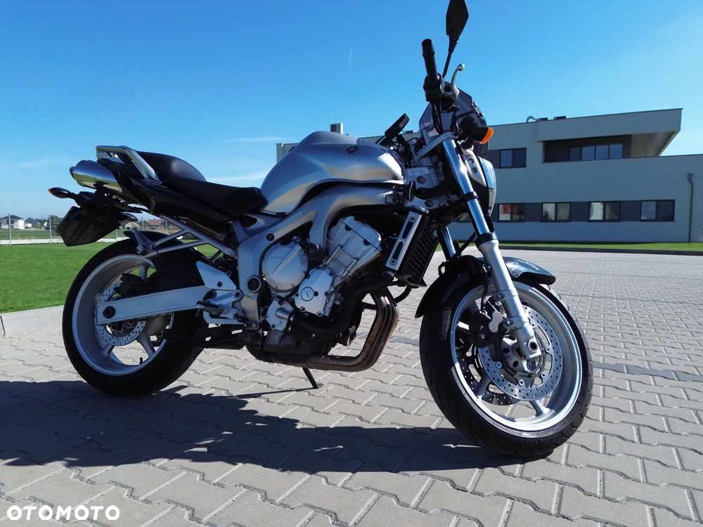 Yamaha FZ6 - 21