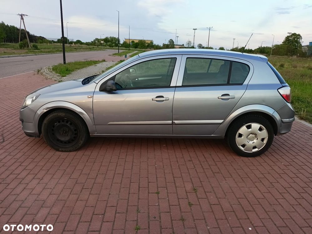 Opel Astra 1.6 Enjoy - 10