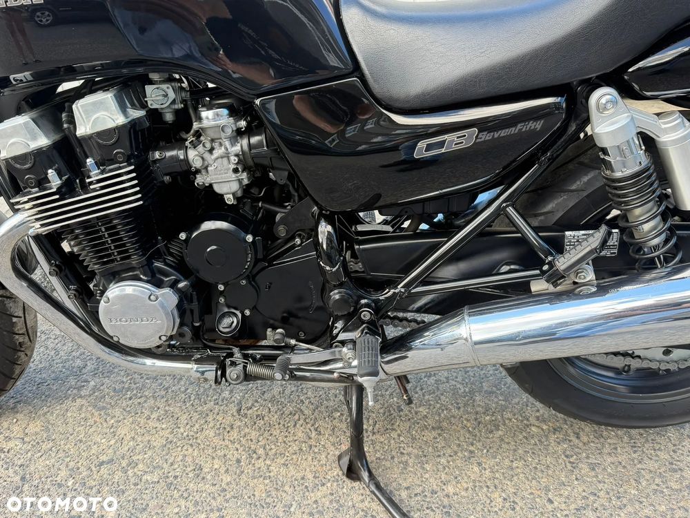 Honda CB - 3