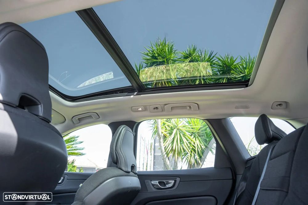 Volvo XC 60 T6 AWD Recharge Geartronic Inscription Expression - 20