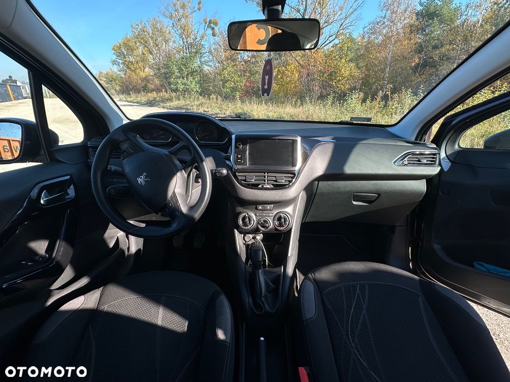 Peugeot 208 1.2 PureTech Active - 12