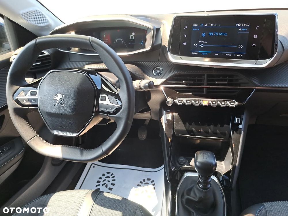Peugeot 208 1.2 T Allure S&S - 14