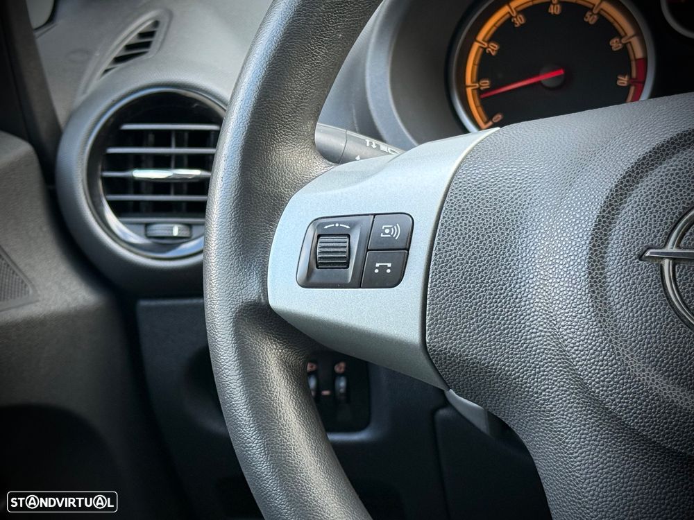 Opel Corsa 1.2 Go! Easytronic - 14