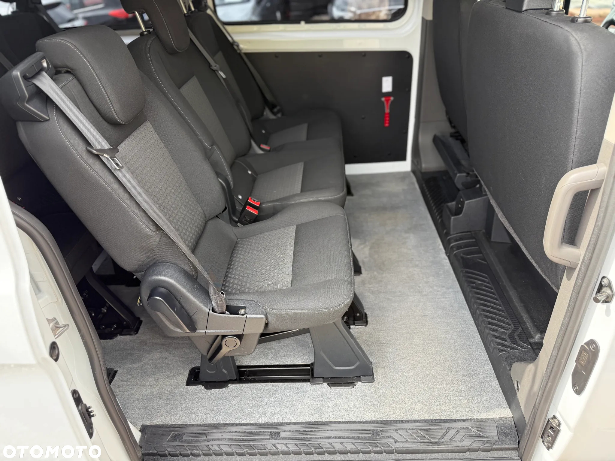 Ford Transit Custom 340 L2H2 VA Autm Nugget Plus - 29